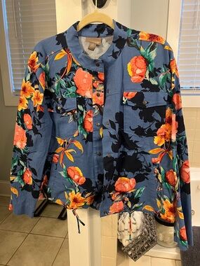 Chico's Blue Floral Snap-Front Jacket with Coral Blooms size 3